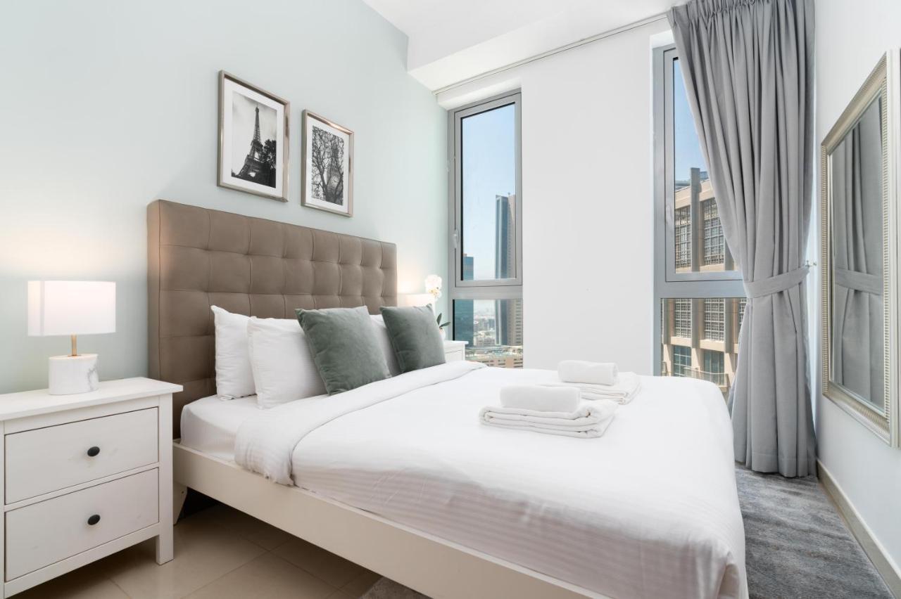 Ultimate Stay / 4 Beds / Burj Khalifa View Дубай Экстерьер фото