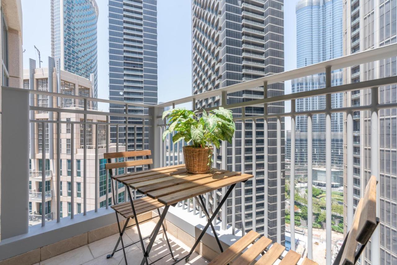 Ultimate Stay / 4 Beds / Burj Khalifa View Дубай Экстерьер фото