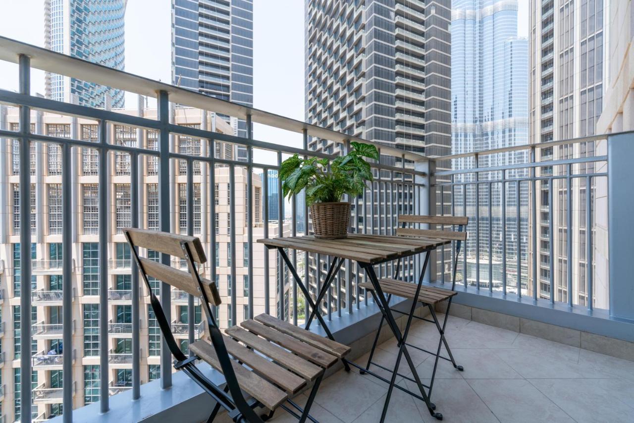 Ultimate Stay / 4 Beds / Burj Khalifa View Дубай Экстерьер фото