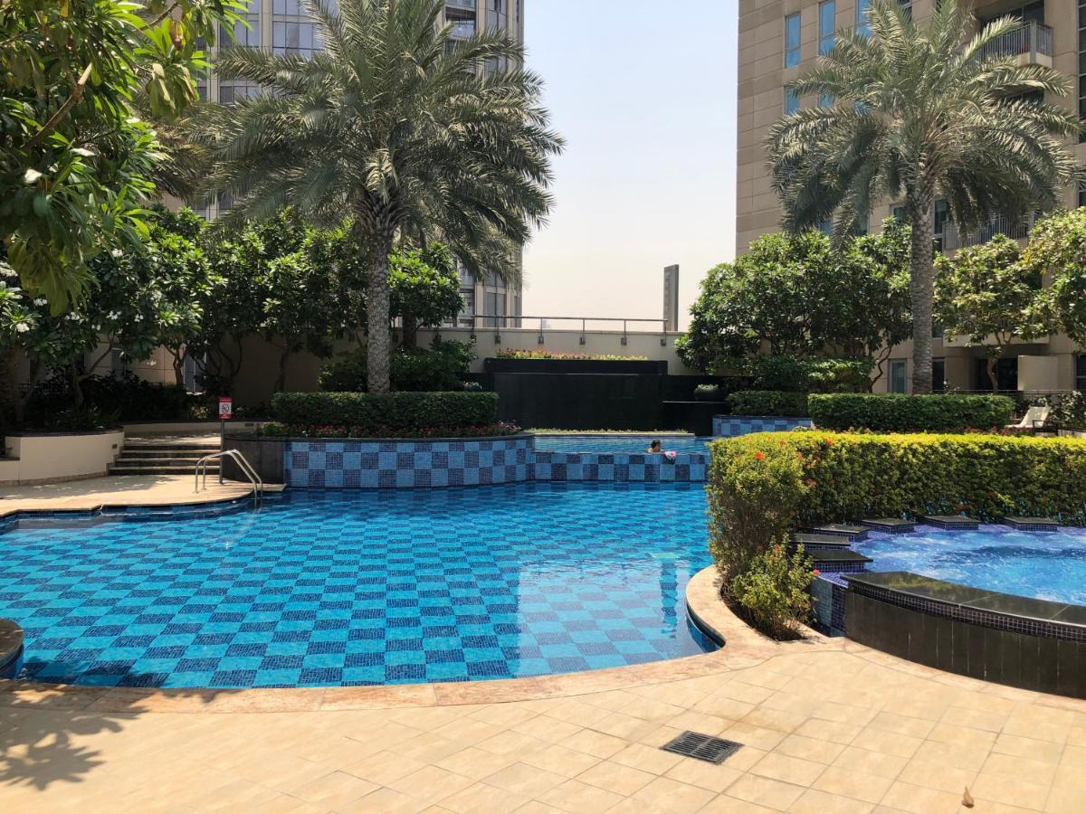 Ultimate Stay / 4 Beds / Burj Khalifa View Дубай Экстерьер фото